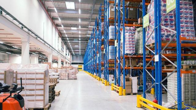Werken in een magazijn in Tilburg